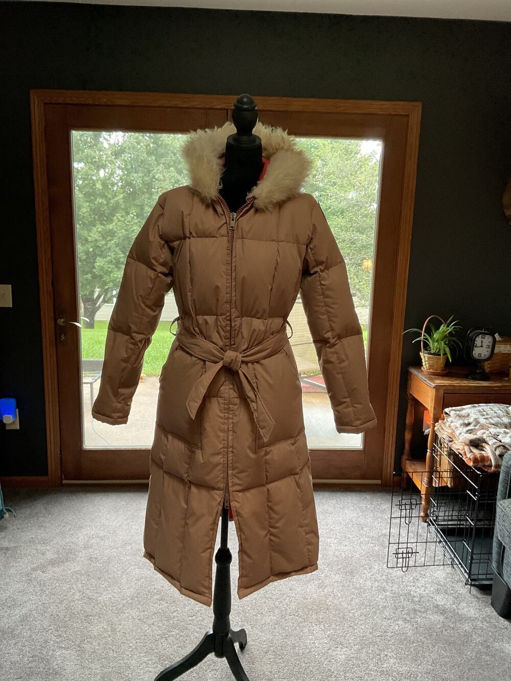 Vintage Ski Daddle Goose Down Puffer Parka Long Tan Faux Fur Hood Belted USA